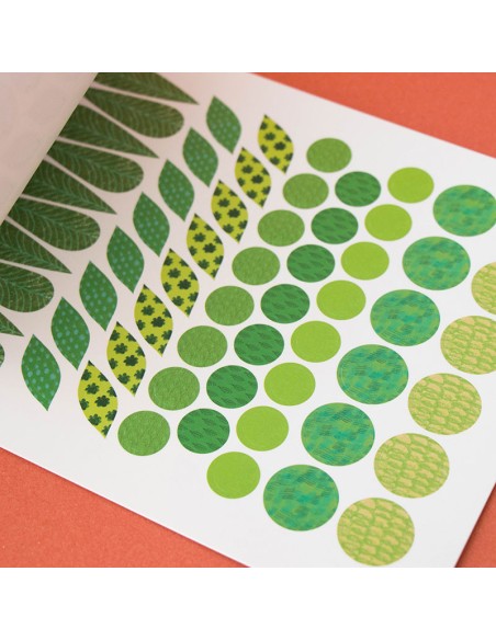 Art & stickers- activities book